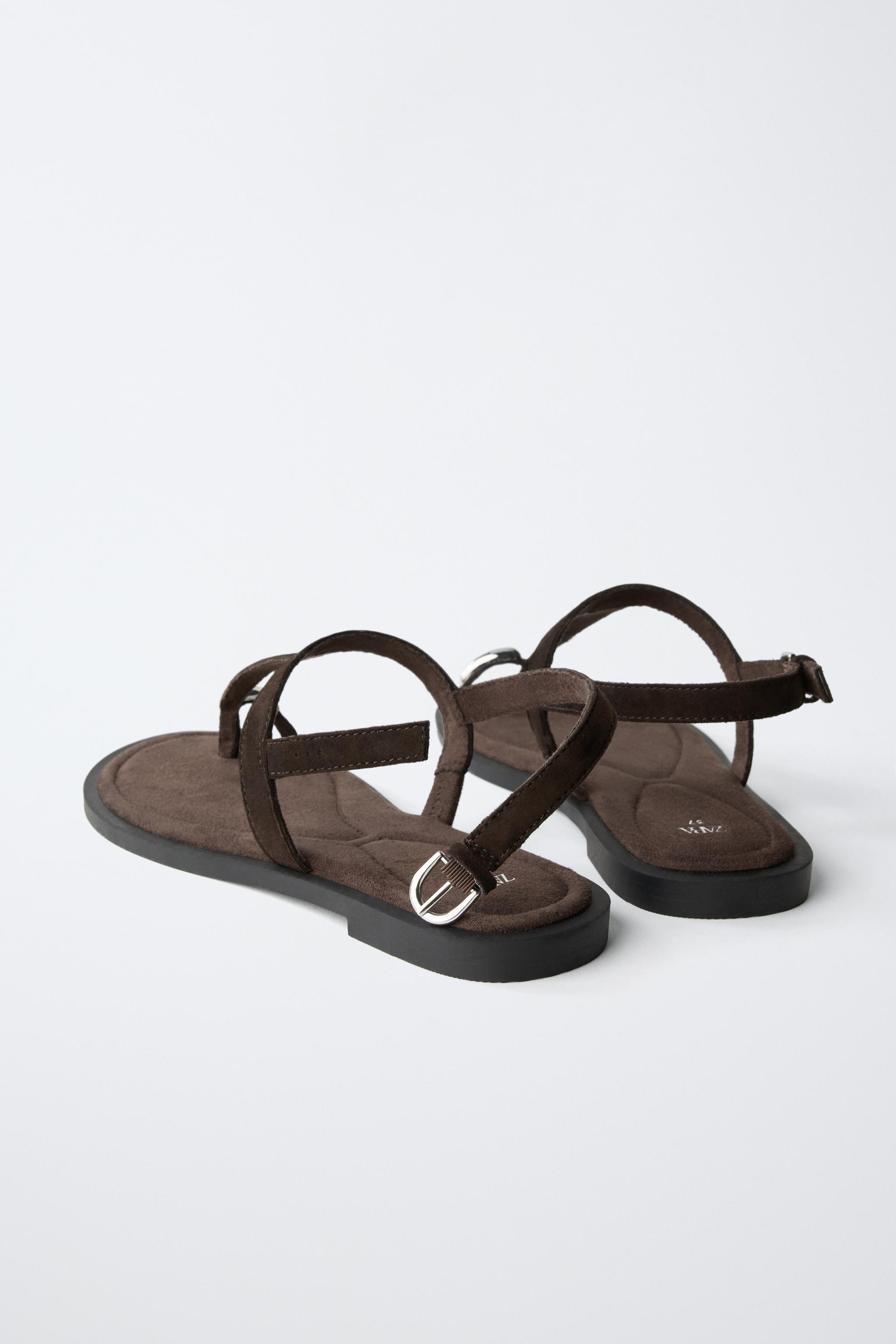 LEATHER SANDALS